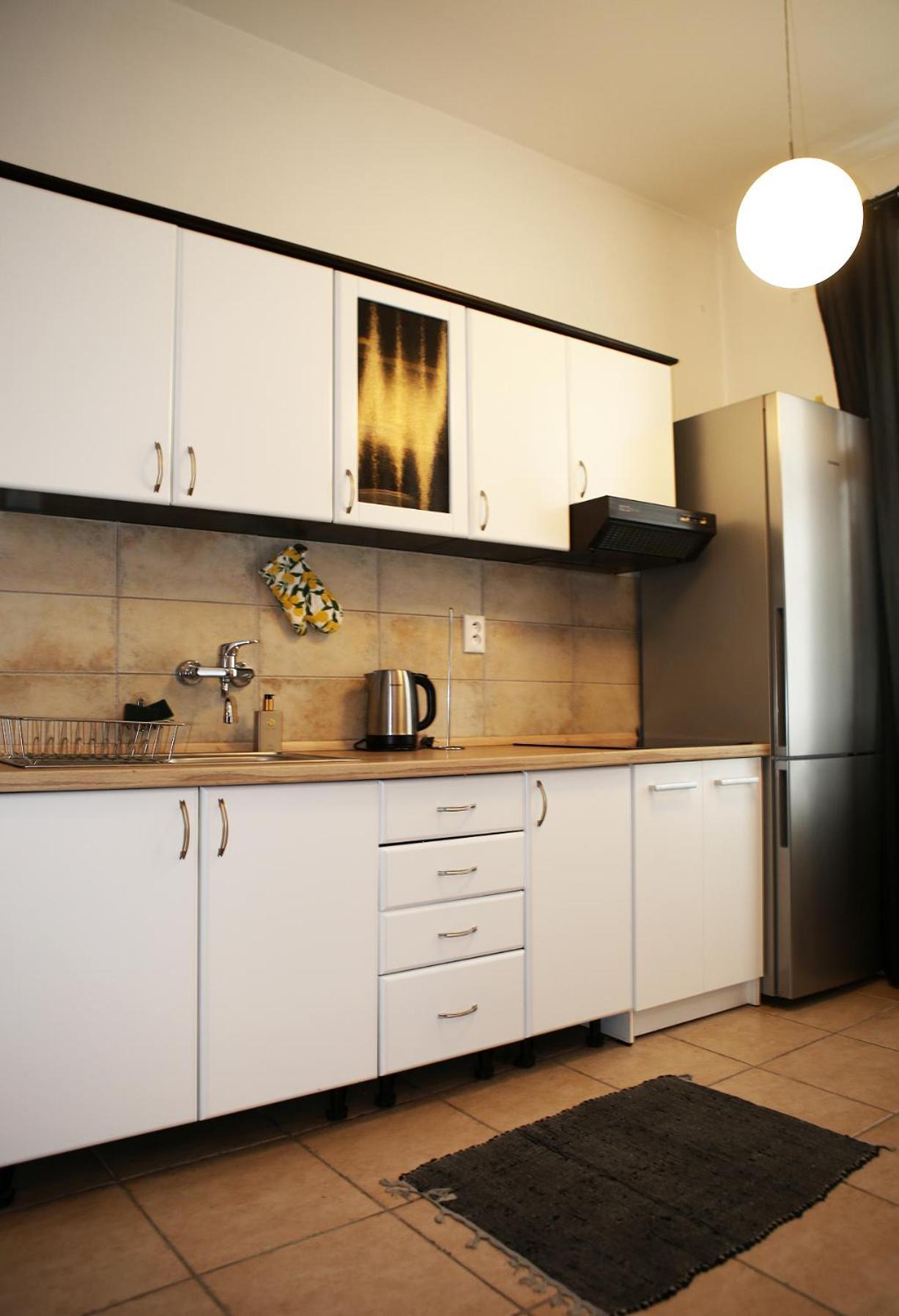 Cozy Apartment In The Middle Of Μπρατισλάβα Εξωτερικό φωτογραφία